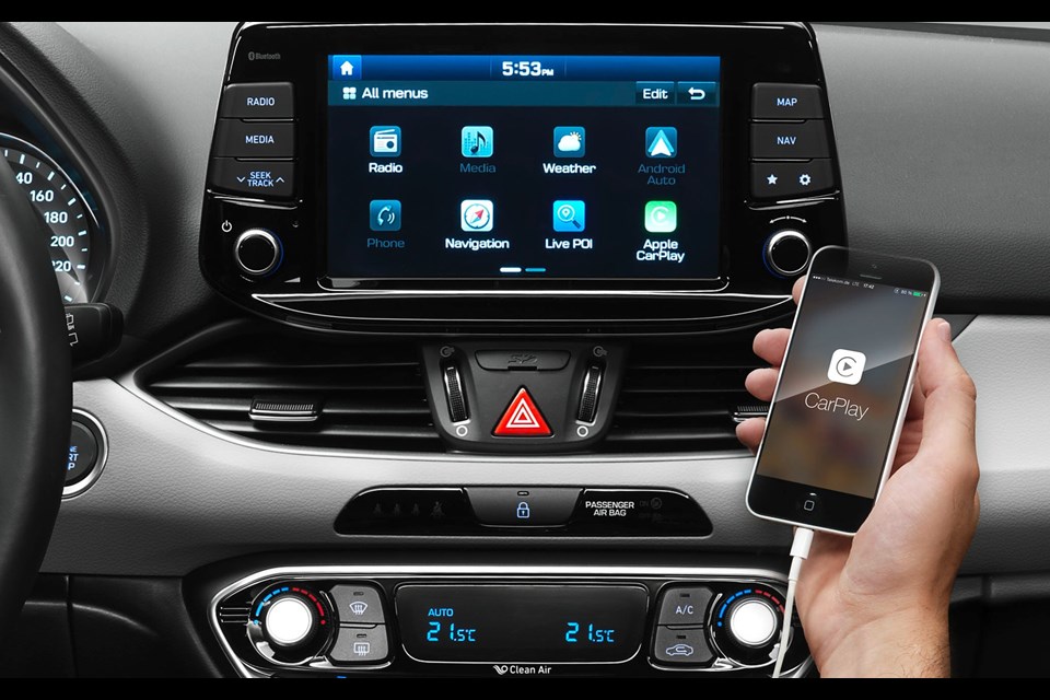 2018 Hyundai Elantra Gt interior